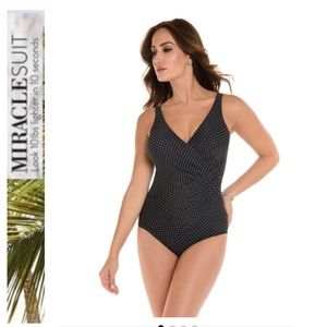NWT 2022 Miraclesuit DD-Cup Pin Point Oceanus Tummy Control One Piece Swimsuit